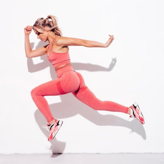 Athlete exercising during her period for Hello Period guide to menstrual cycle and sports performance